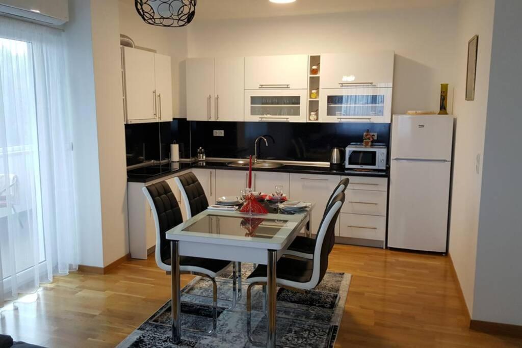 Fantasy Apartment Tuzla Luaran gambar
