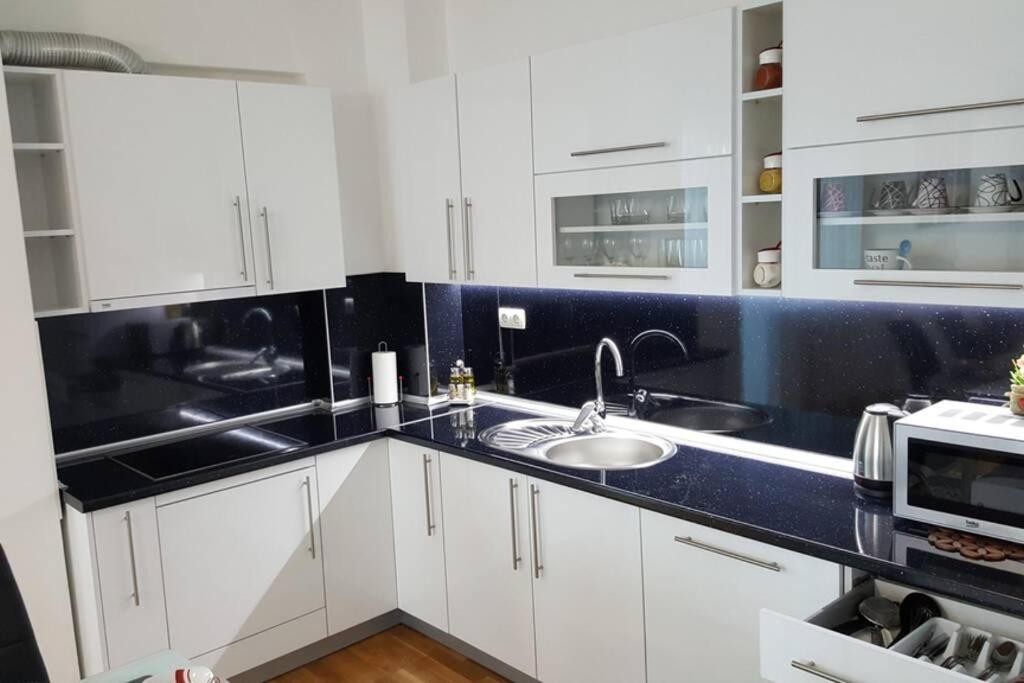 Fantasy Apartment Tuzla Luaran gambar